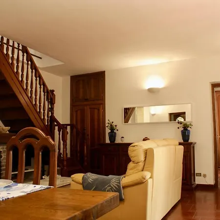 Ca' De Gino Apartment